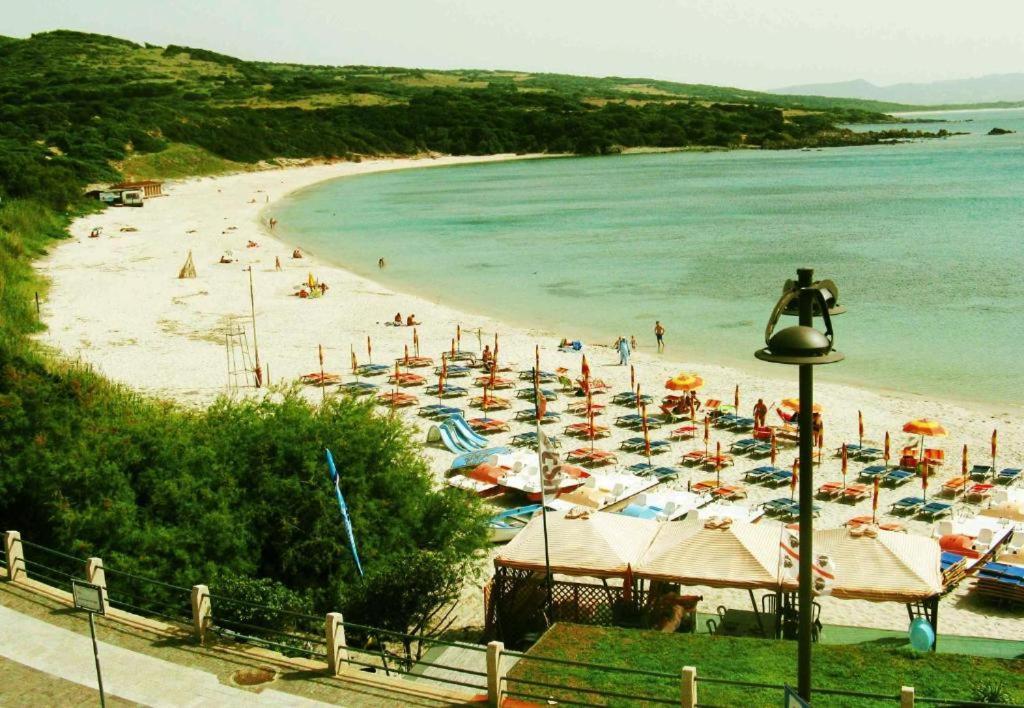 Borgo Spiaggia Isola Rossa Zewnętrze zdjęcie