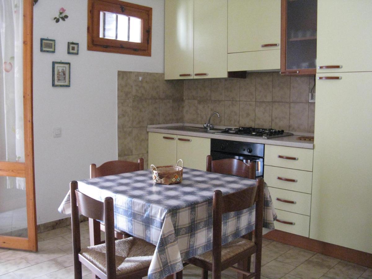 Borgo Spiaggia Isola Rossa Zewnętrze zdjęcie