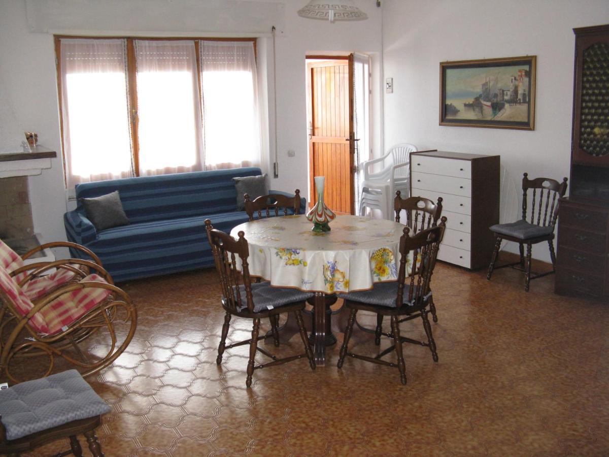 Borgo Spiaggia Isola Rossa Zewnętrze zdjęcie