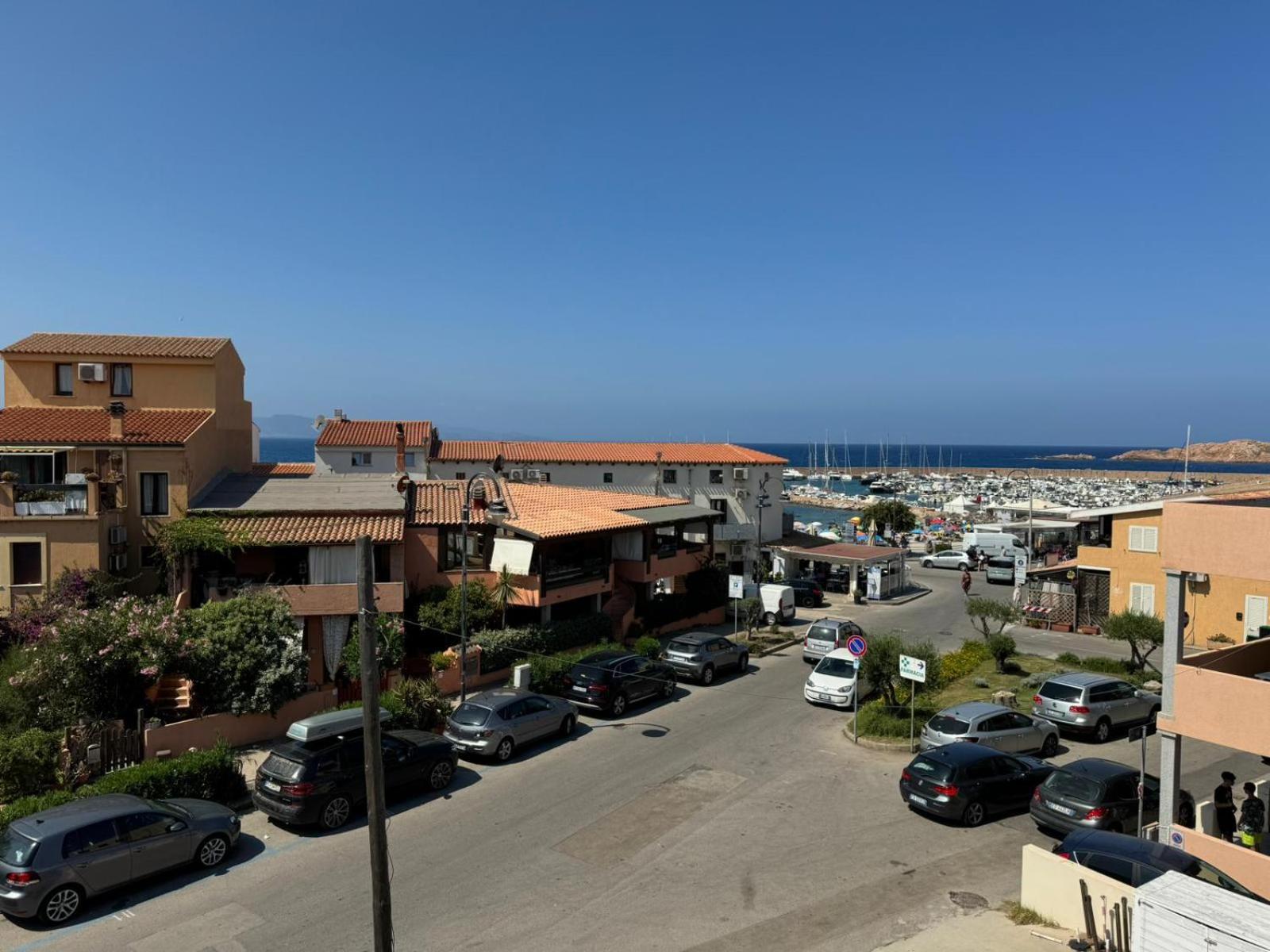 Borgo Spiaggia Isola Rossa Zewnętrze zdjęcie